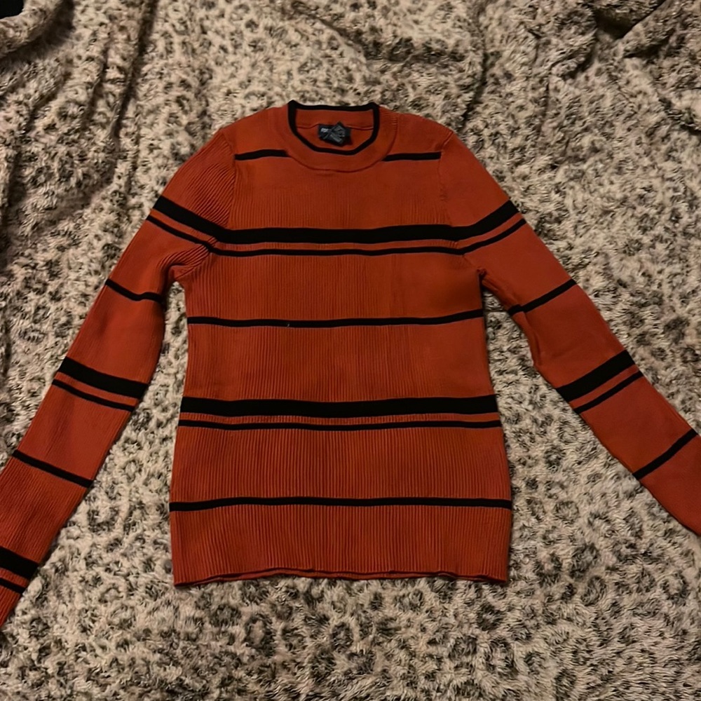 FOREVER 21 Orange & Black Stripped Fitted Long Sleeve